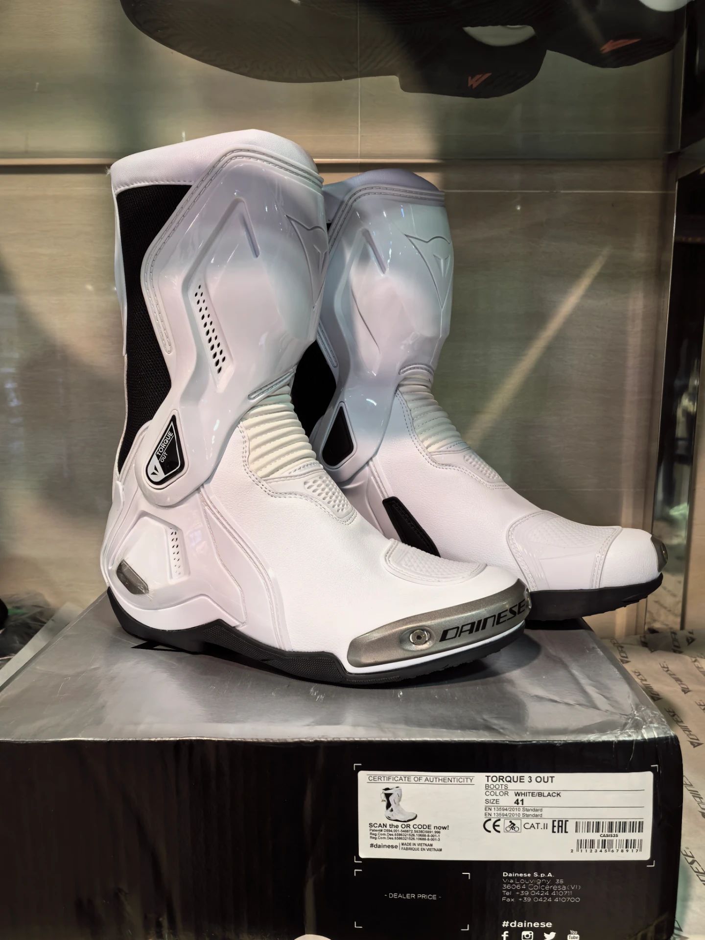 DAINESE WHITE TORQUE 3 OUT BOOTS